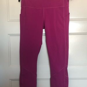 NWOT Lululemon pace rival crop size 8